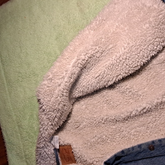 Levi's sherpa trucker jacket - Picture 3 of 5
